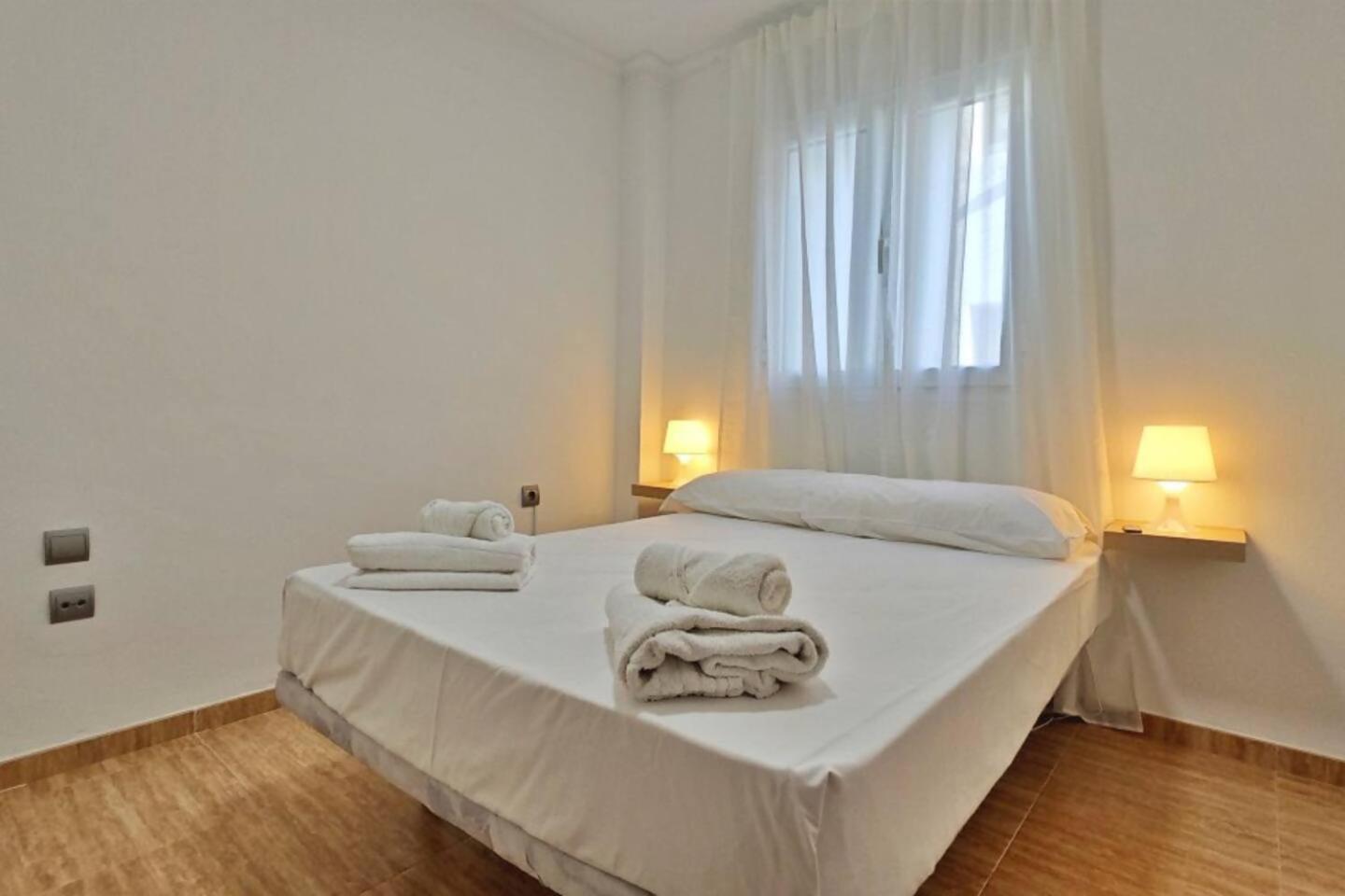 Apartamento Paseo Larios Torre Del Mar Exterior photo