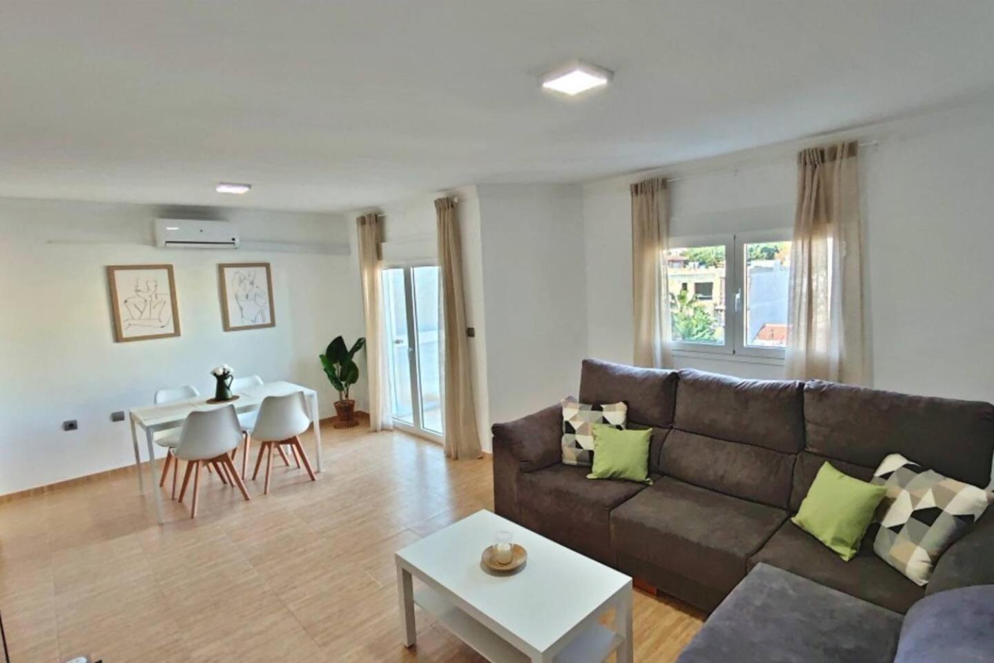 Apartamento Paseo Larios Torre Del Mar Exterior photo